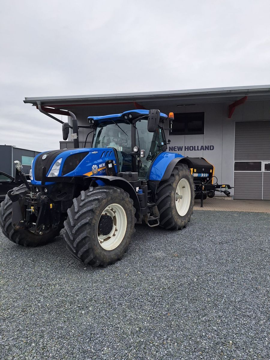 New Holland T7.230 Tractor €88,151