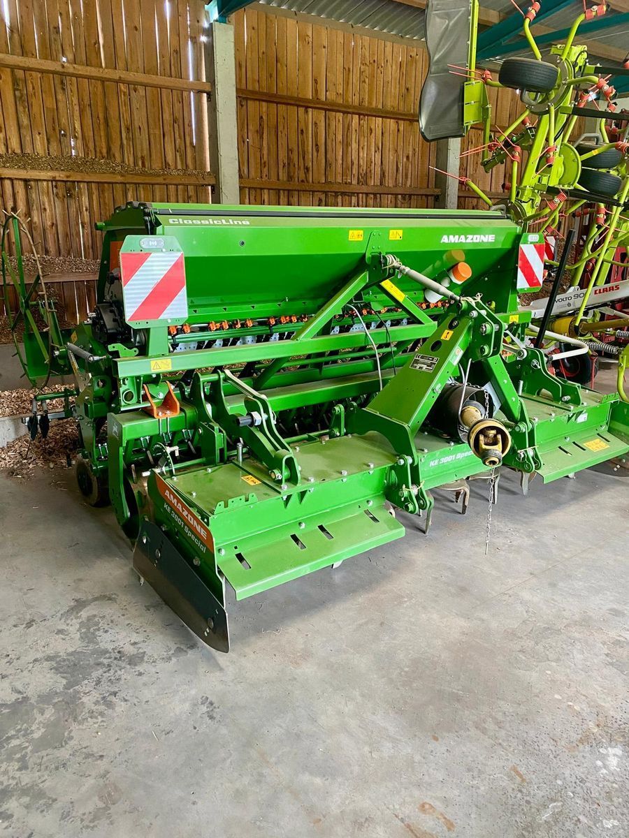 E-FARM: Amazone KE 3001 Special - Drilling machine combination - id JENH6LF - €21,500 - Year of construction: 2020 - Austria
