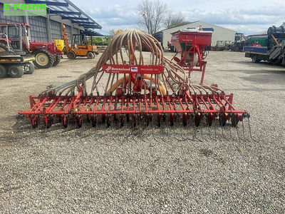 E-FARM: Accord säschiene 3,0 m 26 cx schare - Drill - id ZDNZCD4 - €5,900 - Year of construction: 2002 - Germany