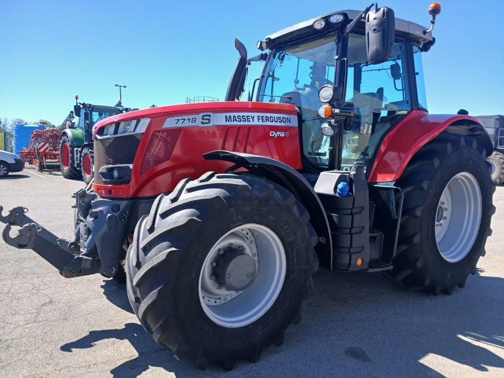 Massey Ferguson 7718 S Tractor €72,000