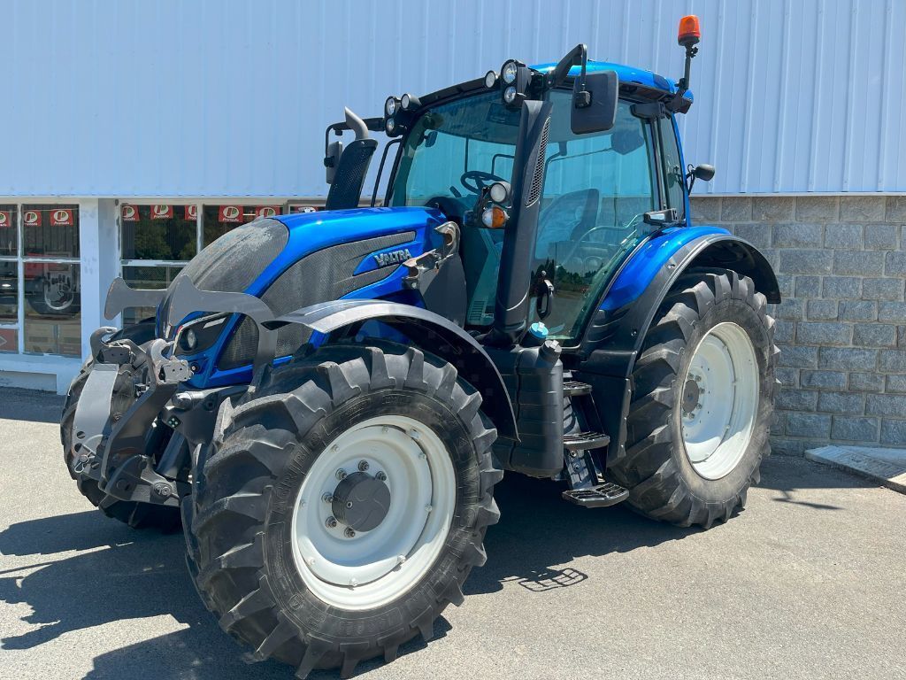 E-FARM: Valtra N154e - Tracteur - id NCHSSDI - 56 000 € - Année: 2017 - Lecture du nombre d'heure: 4 900,Puissance du moteur (chevaux): 150,France