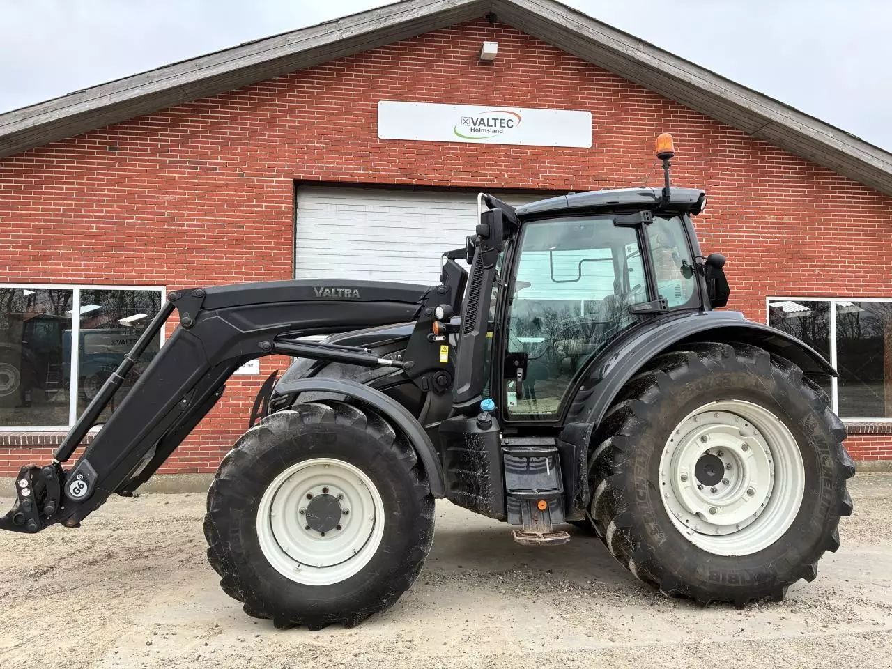 Valtra N 174 Traktor 99 699 €