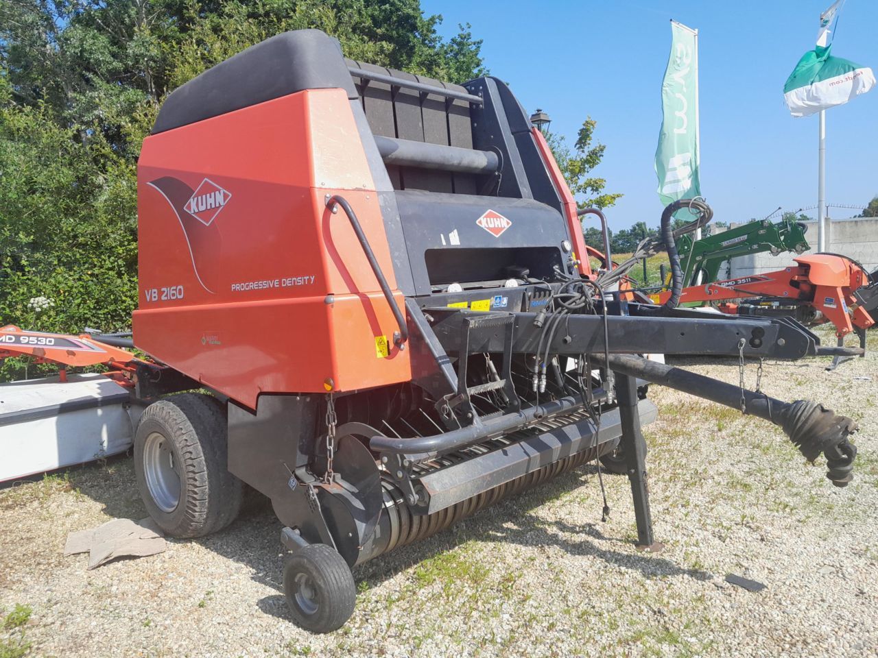 E-FARM: Kuhn VB 2160 - Baler - id HGQZICY - €8,900 - Year of construction: 2014 - Total number of bales produced: 20,000,France