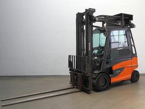 E-FARM: Linde e 35/600 h 388 - Carrello elevatore - id HMYITPS - 13.950 € - Anno di costruzione: 2018 - Ore: 10.789,Germania
