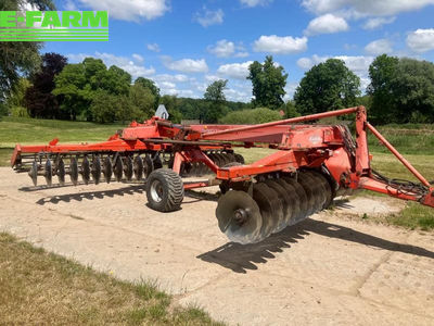 Kuhn discover xm - Herse à disques et disque compact - id KZXICIN - 4 641 € - Année: 2004 | E-FARM