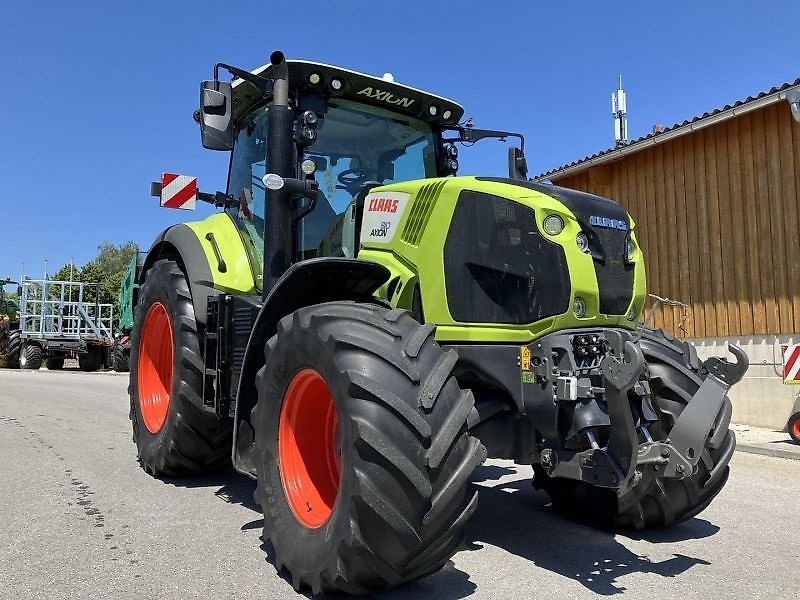 Claas Axion 810 CMATIC CEBIS tractor €109,500