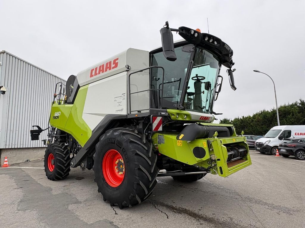 Claas Trion 660 Combine harvester €244,900