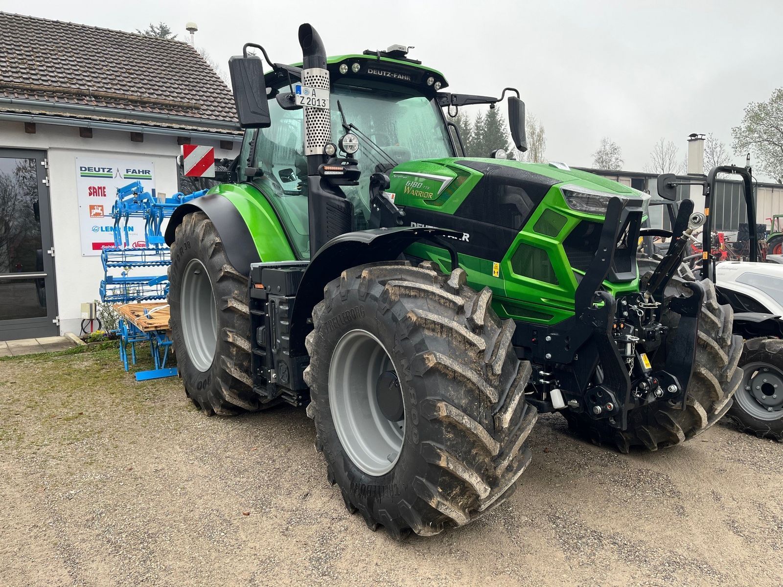 Deutz-Fahr AgroTron 6180 TTV Tractor