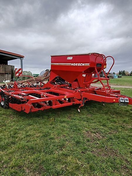 HORSCH Pronto 6 DC Siewnik rzędowy/agregat uprawowo-siewny 20 000 €