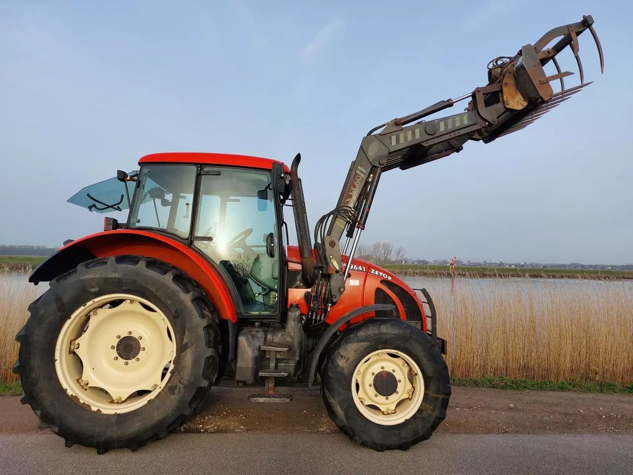 Zetor 9641 forterra Tractor €19,950