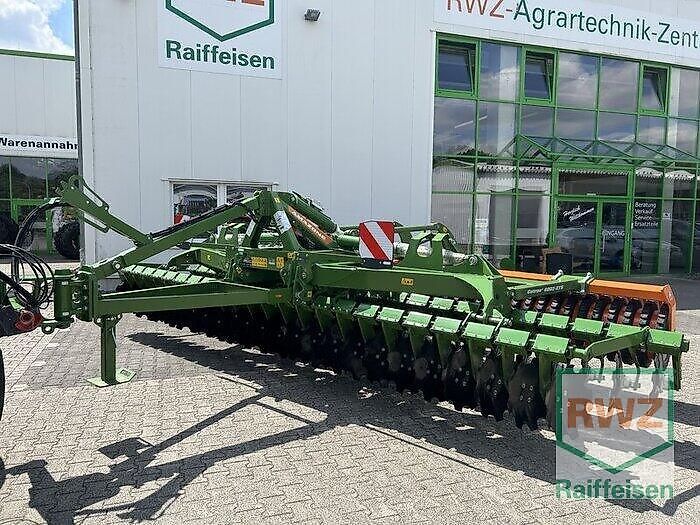E-FARM: Amazone catros+ 6002-2 - Scheibenegge - id JP52XSU - 48.500 € - Baujahr: 2023 - Deutschland