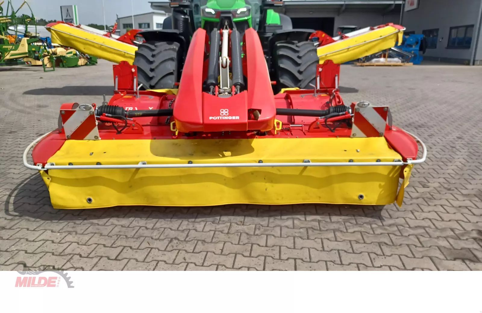 Pöttinger NovaCat 301 Alpha Motion Segadora 14.800 €