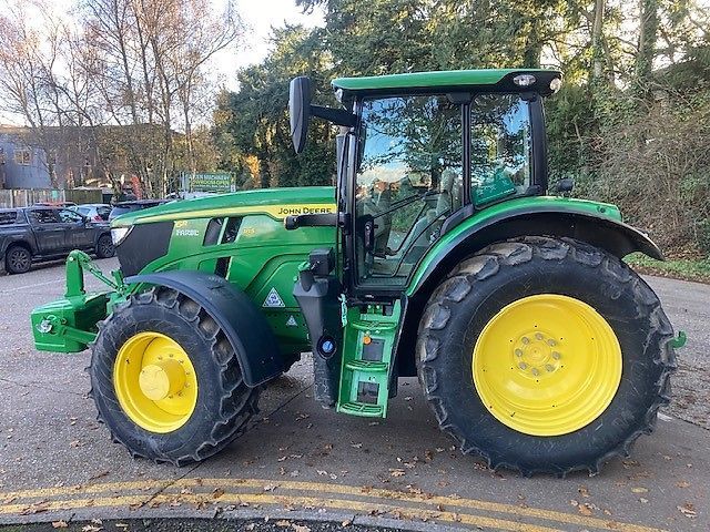 E-FARM: John Deere 6R 185 - Tractor - id PWNNFHI - €145,896 - Year of construction: 2024 - Engine hours: 950,Engine power (HP): 185,United Kingdom