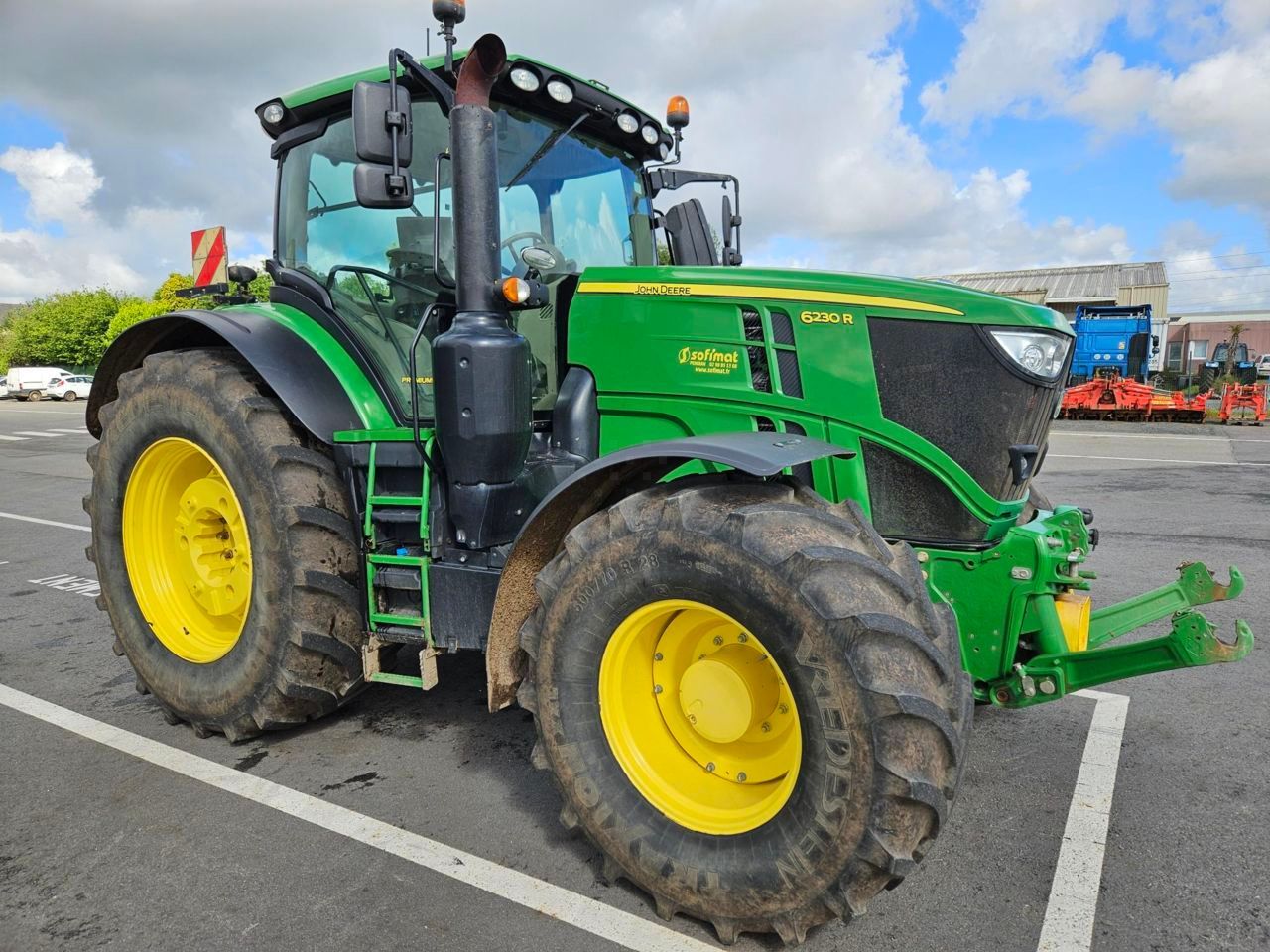 John Deere 6R 230 Tractor €102,000