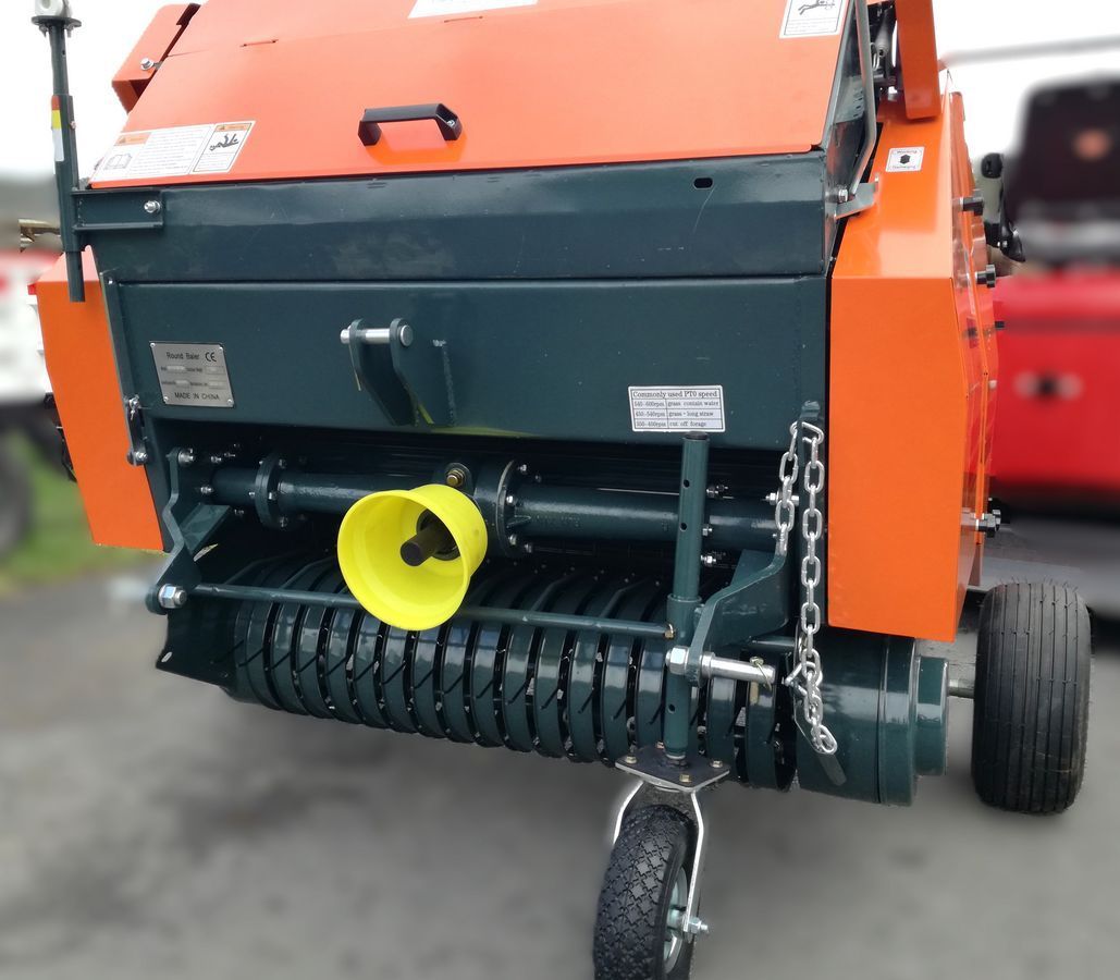E-FARM: wawotec rundballenpresse mini - Ballenpresse - id E1VWAX6 - 3.325 € - Baujahr: 2024 - Österreich