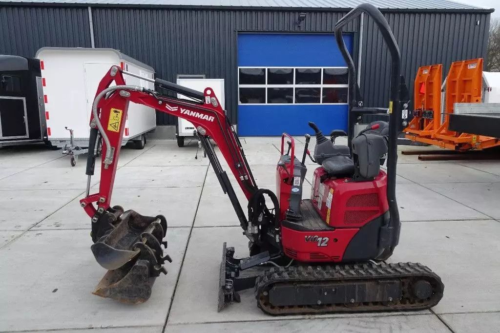 Yanmar VIO 12 Tractor €20,950