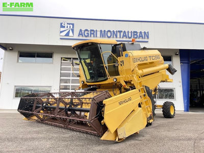 E-FARM: New Holland TC 56 - Combine harvester - id UMCSGB7 - €56,500 - Year of construction: 1998 - Engine hours: 2,900,France