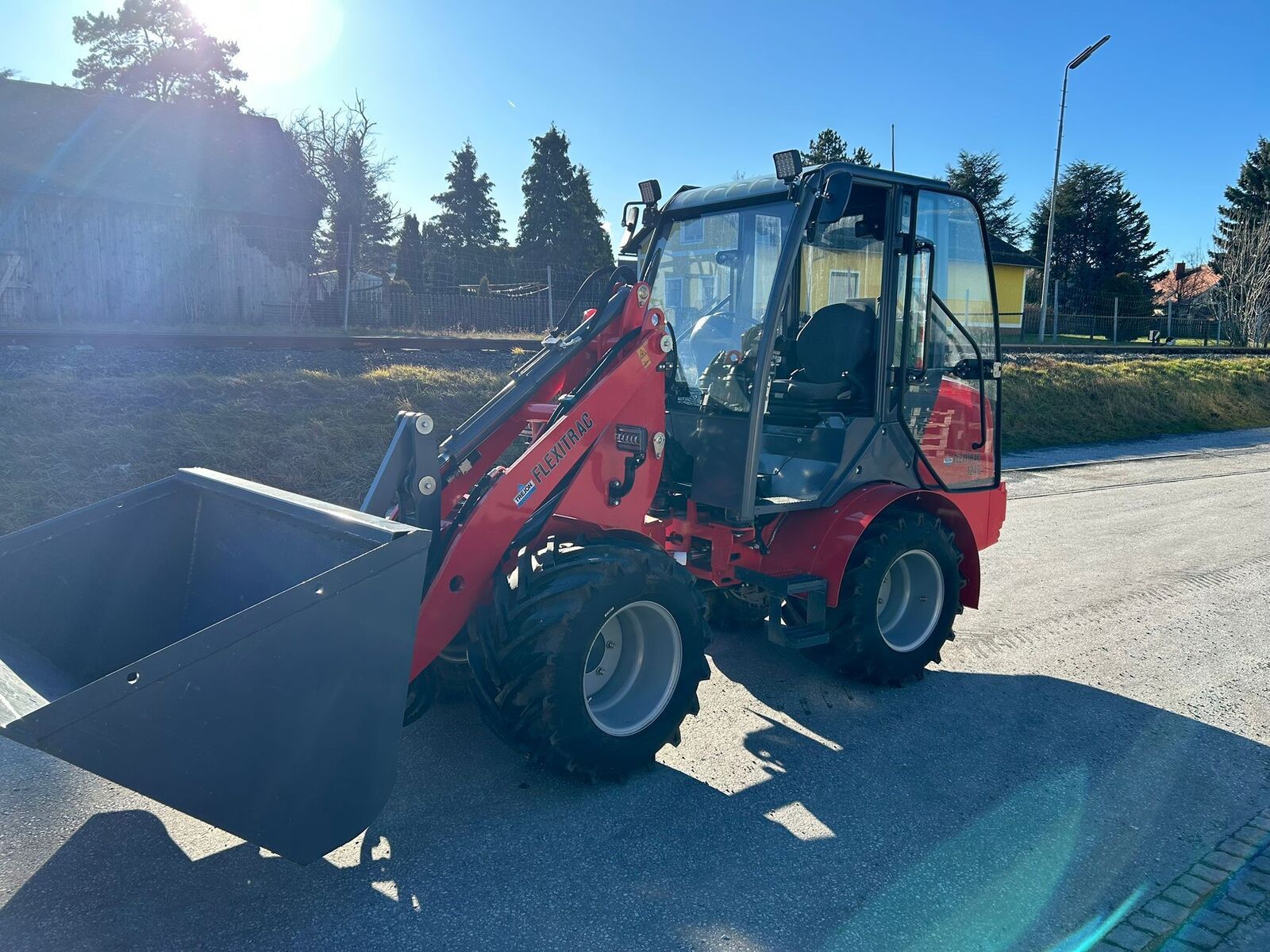 E-FARM: Trejon flexitrac 1248 - Kolový nakladač - id 1REPREI - 41 167 € - Rok výroby: 2023 - Hodiny motoru: 40,Rakousko