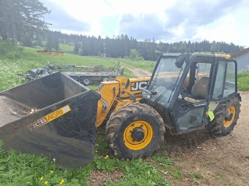 JCB 527 58 Telescopici 44.000 €