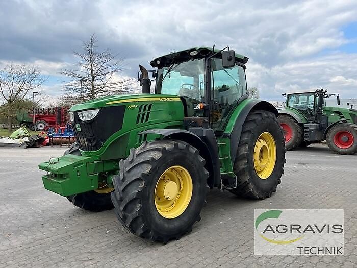 E-FARM: John Deere 6170 R - Tractor - id WXJNVE9 - €49,900 - Year of construction: 2012 - Engine hours: 9,860,Engine power (HP): 200,Germany