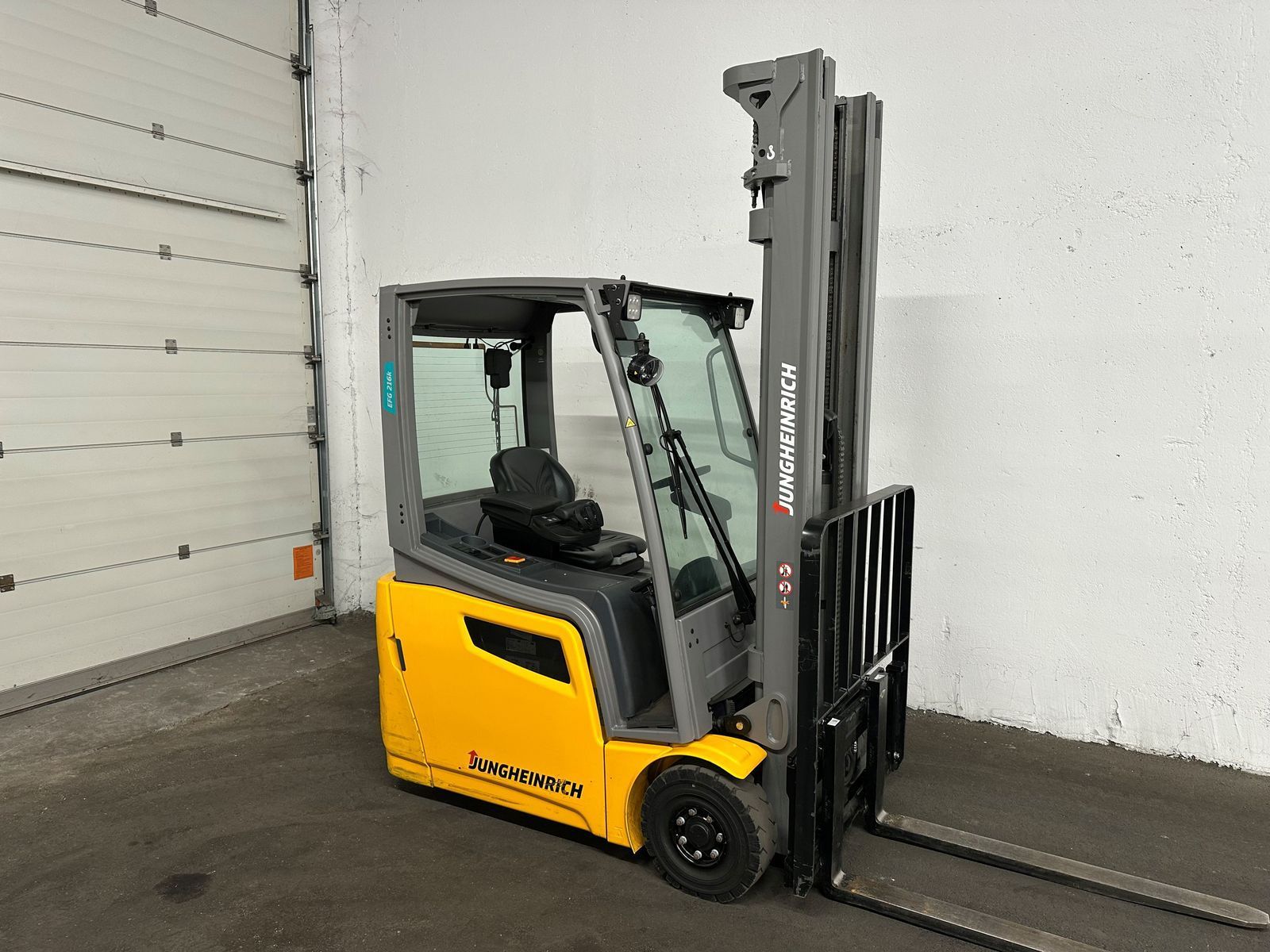 JUNGHEINRICH efg 216k - triplex 6 m - seitenschieber ! Stivuitor 14.950 EUR