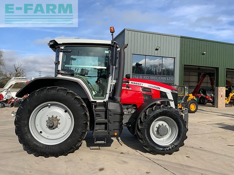 Massey Ferguson 8s.205 dyna 7 tractor (st25718) Tractor 75.305 EUR