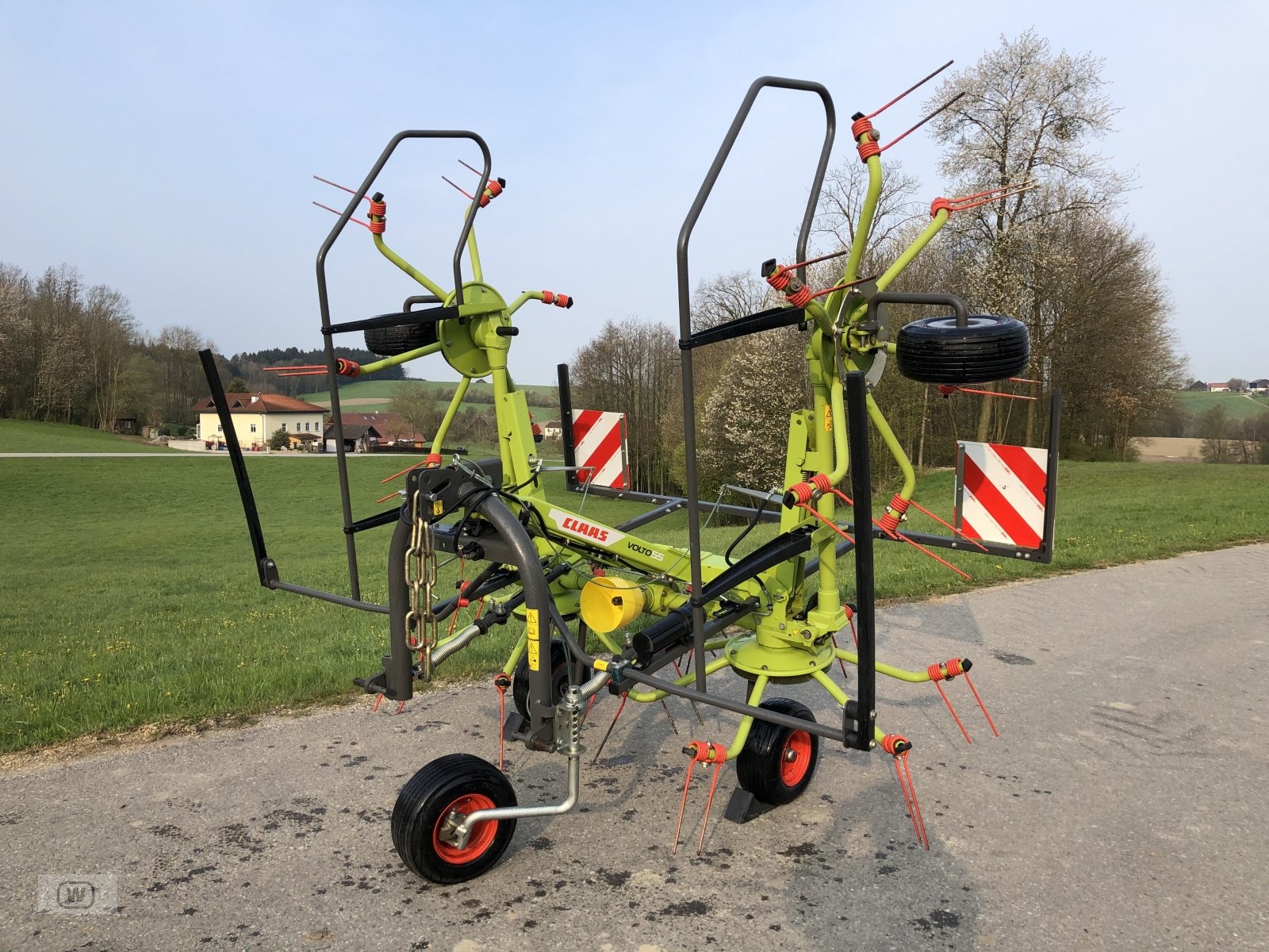 Claas Volto 55 rotaryhaymaker €7,417