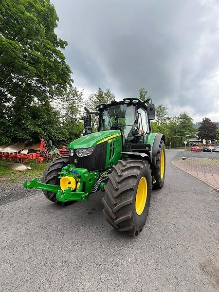 E-FARM: John Deere 6120 M - Tractor - id WZWJWWE - €85,000 - Year of construction: 2022 - Engine hours: 2,Engine power (HP): 146,Germany