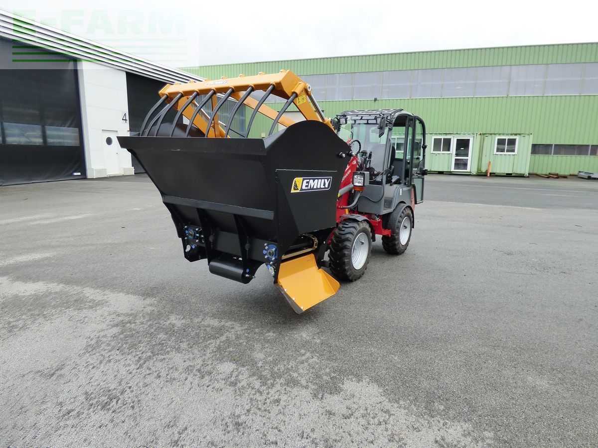 E-FARM: Emily dis fib futterschaufel - Grain storage handling - id CRDJNQA - Year of construction: 2022 - Austria
