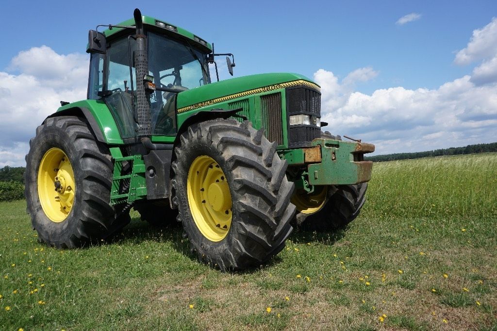 John Deere 7800 Tractor 35.000 €