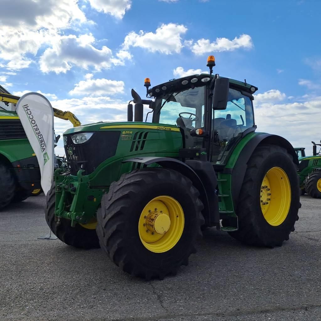 E-FARM: John Deere 6215 R - Tractor - id EEDZQG5 - €69,500 - Year of construction: 2016 - Engine hours: 11,367,Engine power (HP): 236,Italy