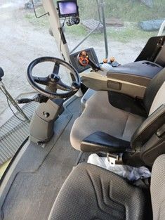 Claas Lexion 650 Combine harvester €124,000