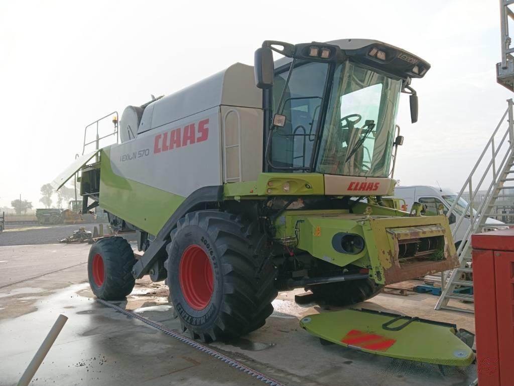 E-FARM: Claas Lexion 570 - Cosechadora - id LWE3TPP - Año: 2007 - Horas: 4200,Italia