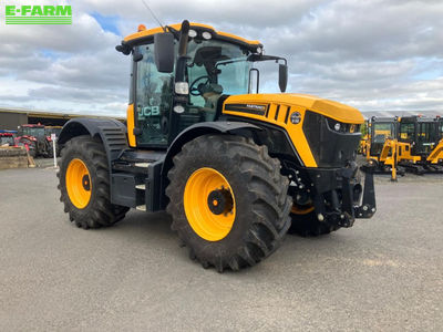 E-FARM: JCB Fastrac 4220 - Tractor - id IWHIREA - €94,593 - Year of construction: 2019 - Engine hours: 4,878,Engine power (HP): 220,United Kingdom