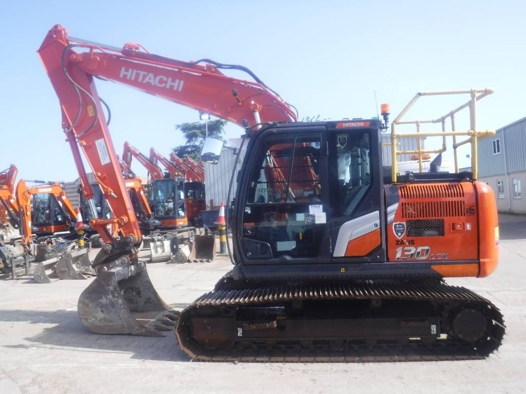 Hitachi zx 130 lc n-7 Гусеничный экскаватор 68 017 €