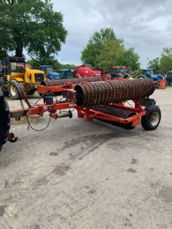E-FARM: Quivogne rollmot 630 - Presse e rulli - id VQVRCZD - 5.500 € - Anno di costruzione: 2005 - Francia