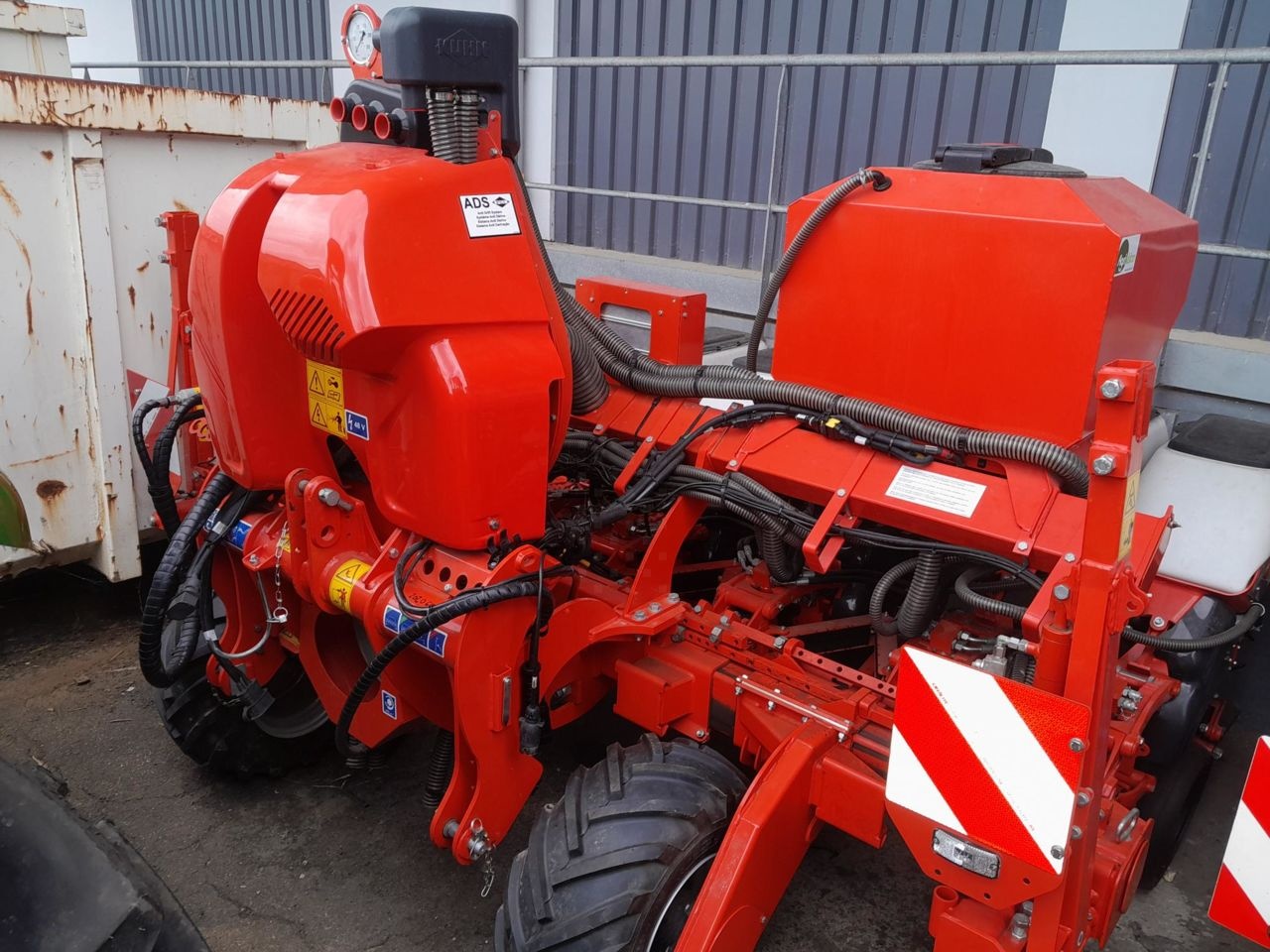 Kuhn Maxima 3 M singlegrainsowingmachine €47,000