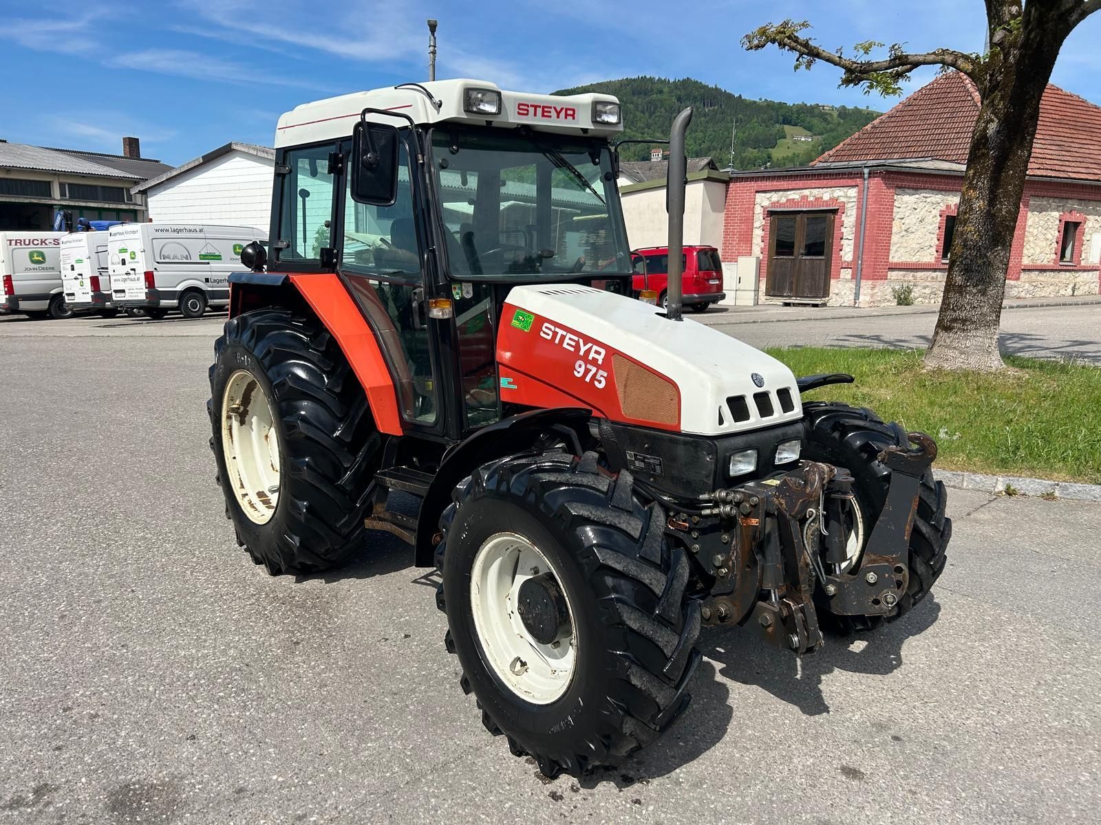 Steyr M 975 Traktor 29 900 €