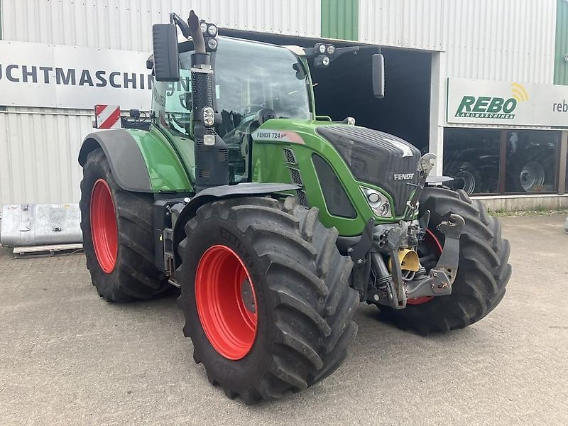 E-FARM: Fendt 724 Vario - Tractor - id NFCNJCI - €94,000 - Year of construction: 2018 - Engine hours: 7,823,Engine power (HP): 237,Germany