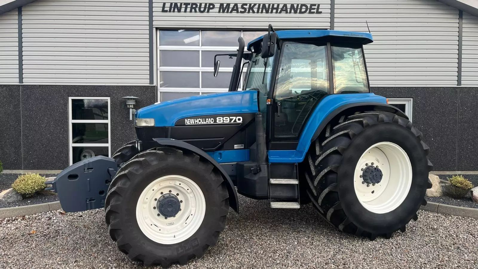 New Holland 8970 Trattore 36.121 €