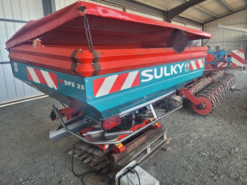 E-FARM: Sulky-Burel dpx 28 - Düngerstreuer - id 6RYICLV - 6.500 € - Baujahr: 2014 - Frankreich