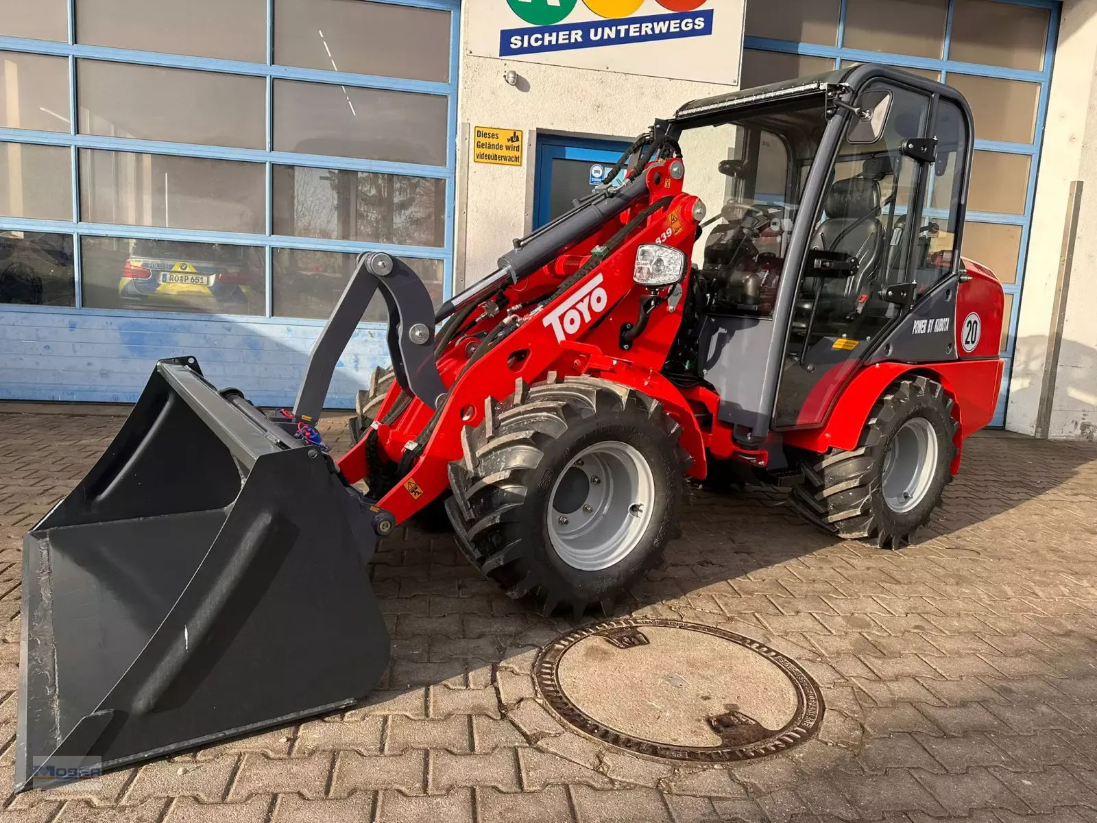 E-FARM: Toyo 839 lp (low profile) - Tele wheel loader - id ZNEAGGF - Year of construction: 2025 - Engine hours: 2,Engine power (HP): 25,Germany