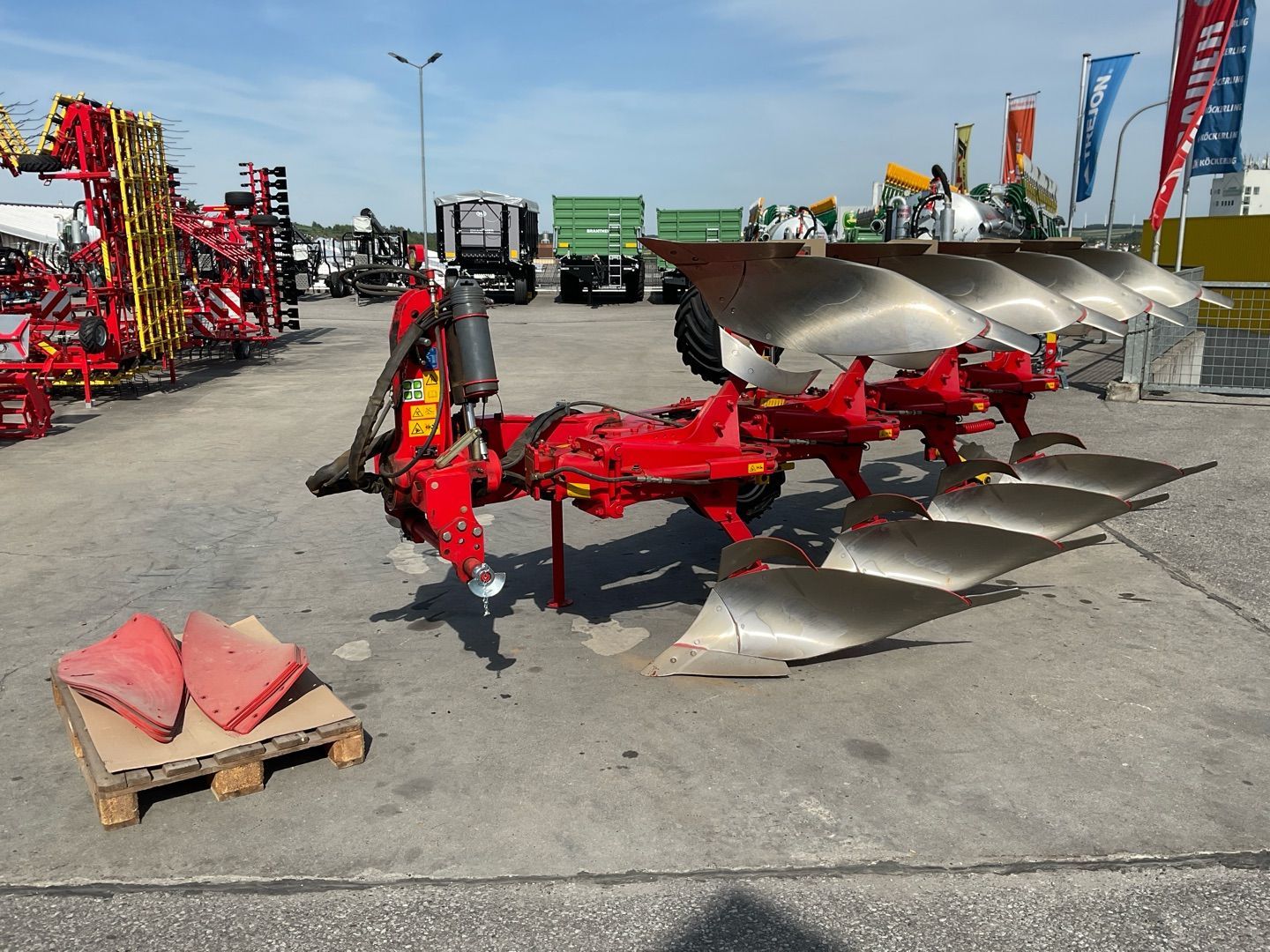 E-FARM: Pöttinger Servo 35S Plus Nova - Plov - id LTKJXK4 - 17.690 € - Produktionsår: 2012 - Østrig