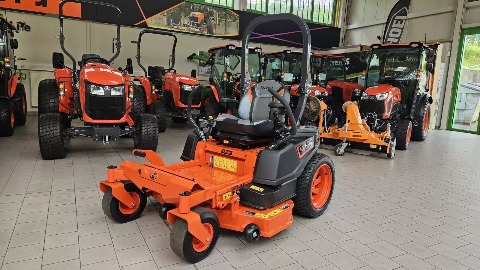 Kubota Z2-481 Lawn mower €7,650