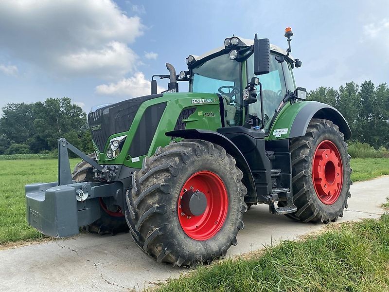 E-FARM: Fendt 826 Vario ProfiPlus - Traktor - id SH7VHED - 147.729 € - Produktionsår: 2020 - Motortimer: 2.246,Motoreffekt (HP): 260,Ungarn