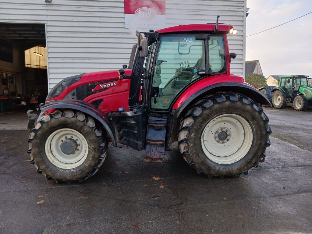E-FARM: Valtra T154 - Tractor - id S9UILHD - 59.500 € - Año: 2016 - Horas: 4250,Potencia del motor: 160,Francia