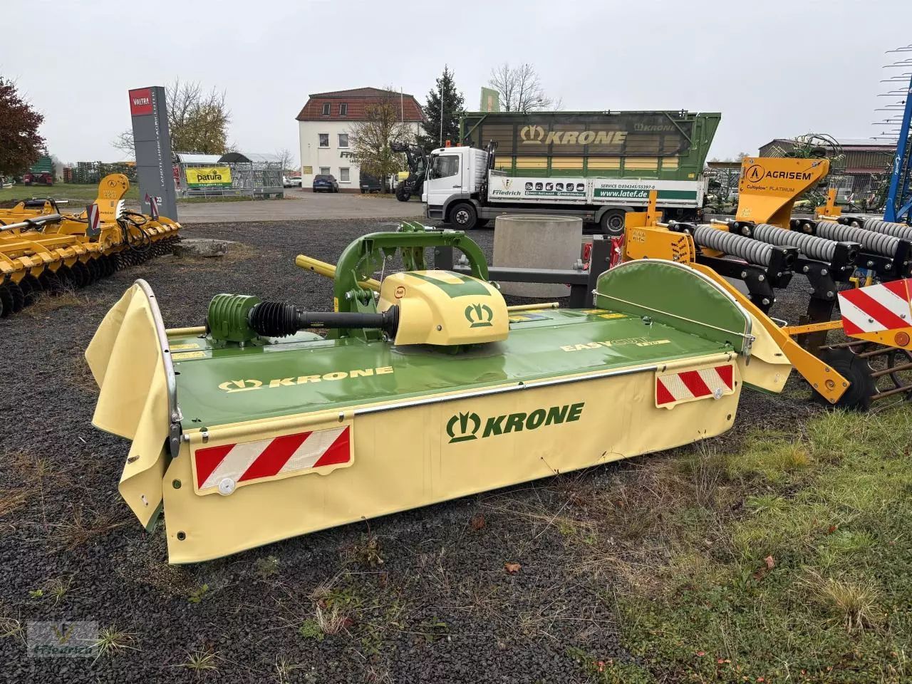 E-FARM: Krone EasyCut F 320 - Mähwerk - id TIHDM8Q - 11.398 € - Baujahr: 2024 - Deutschland