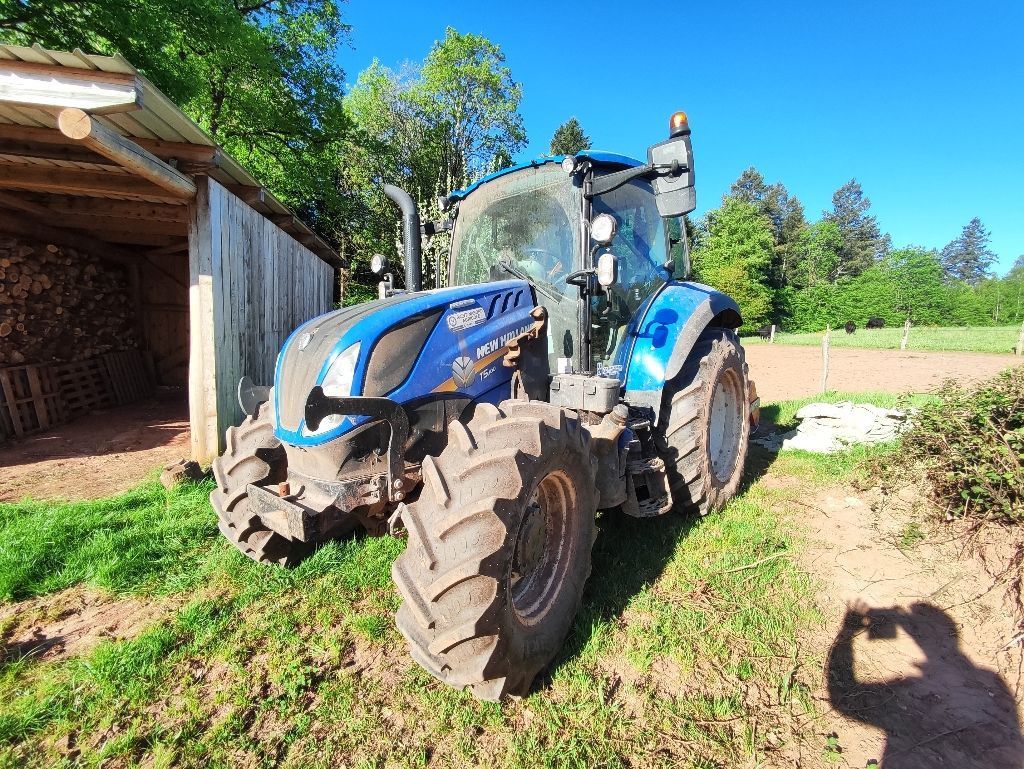 New Holland T5.100 EC Tractor €42,000