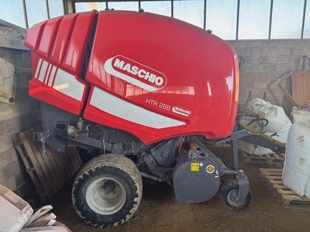 E-FARM: Maschio 266 htr - Pressa - id BCDT5BT - 28.000 € - Anno di costruzione: 2019 - Balle prodotte: 3.000,Italia