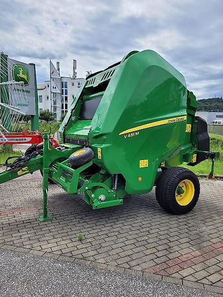 E-FARM: John Deere V451M - Empacadora - id HUYP2GU - 44.083 € - Año: 2023 - Austria